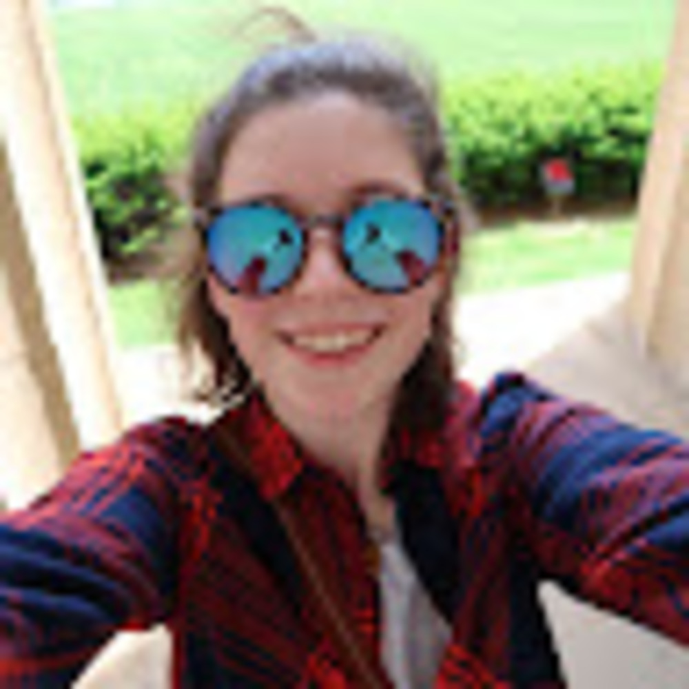Meet your Posher, Gabriella